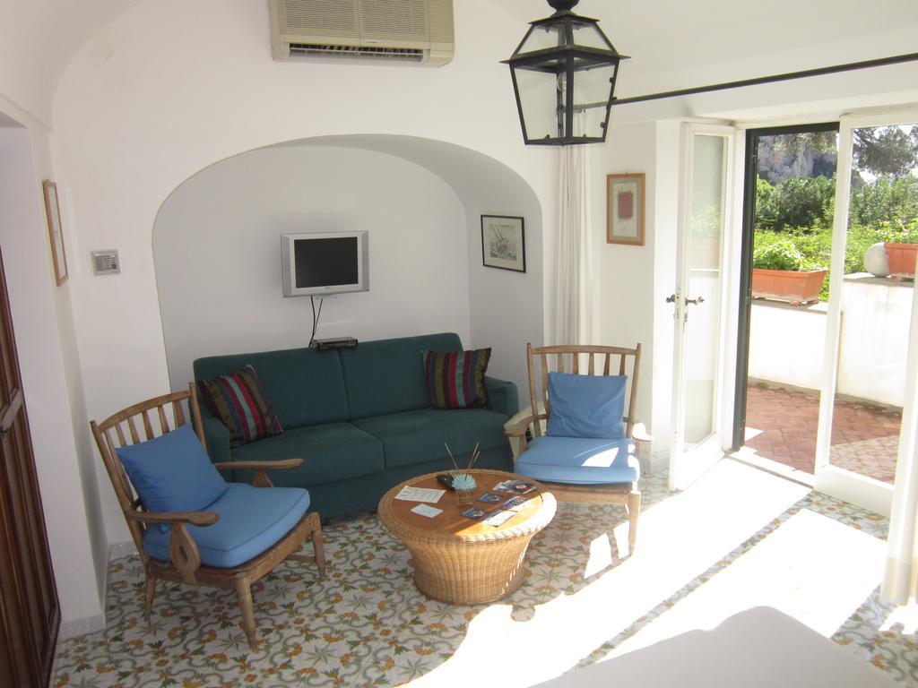 Casa del Solitario Capri Habitación foto